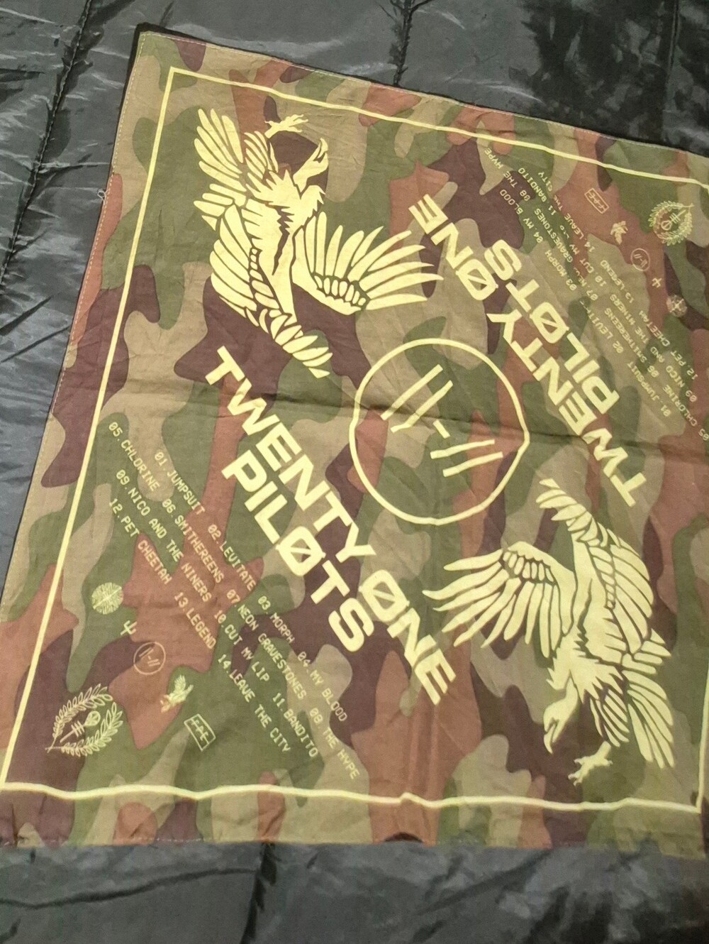 Twenty One Pilots Trench Bandana Second Leg Of Trench Tour 2017 - Picture 9 of 11